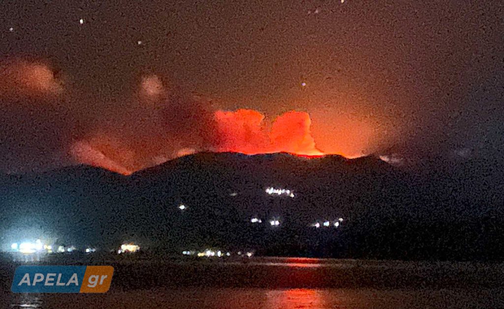 Μάνη: Μεγάλη πυρκαγιά στην περιοχή Πύρριχος (Photos)