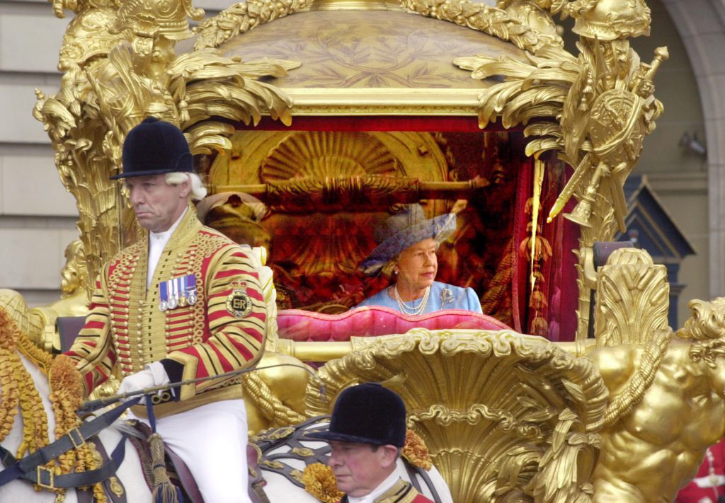 Επιχείρηση «Μονόκερως»: Τι προβλέπεται μετά τον θάνατο της βασίλισσας Ελισάβετ στη Σκωτία