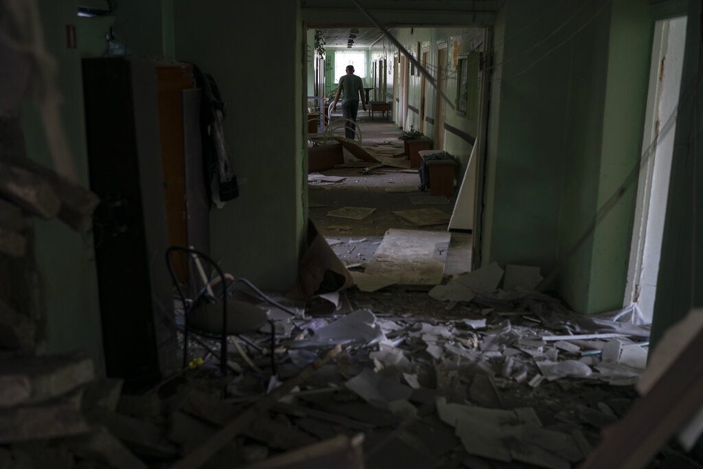 Πόλεμος στην Ουκρανία: Ρωσικό αεροπορικό πλήγμα με στόχο νοσοκομείο – Φόβοι για θύματα