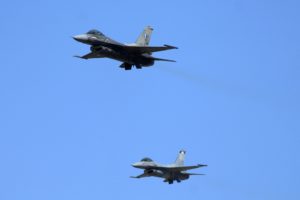 Νέα τροπολογία Μενέντεζ για μπλόκο στην πώληση F-16 στην Τουρκία