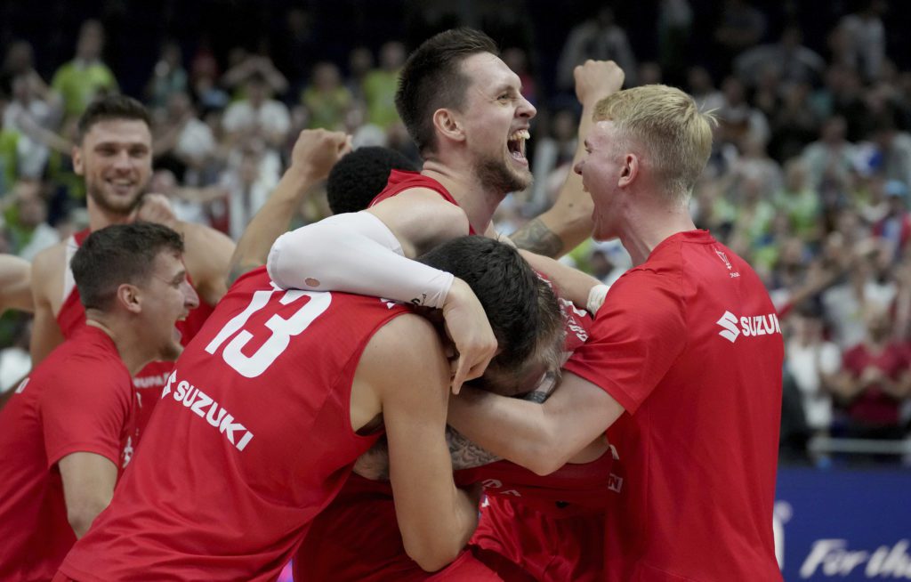 Ευρωμπάσκετ: Η εκπληκτική Πολωνία στα ημιτελικά