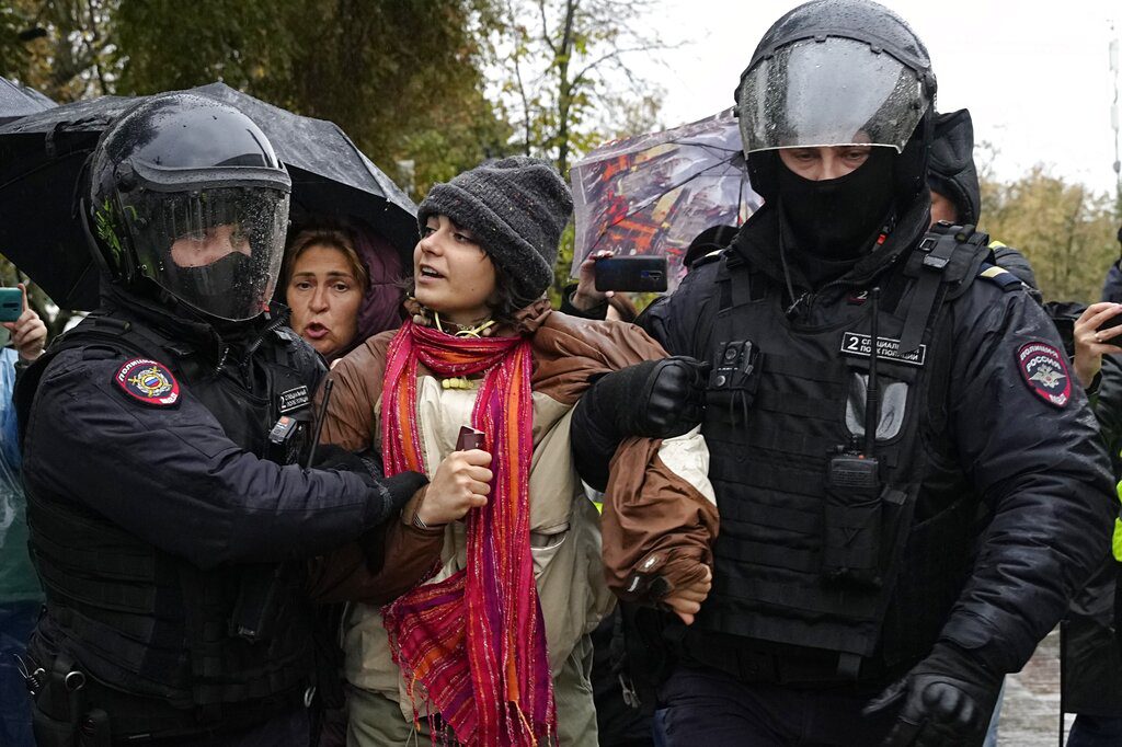 Ρωσία: Συγκρούσεις μεταξύ αστυνομικών και πολιτών που εναντίωνονται στην επιστράτευση στην περιοχή Νταγκεστάν