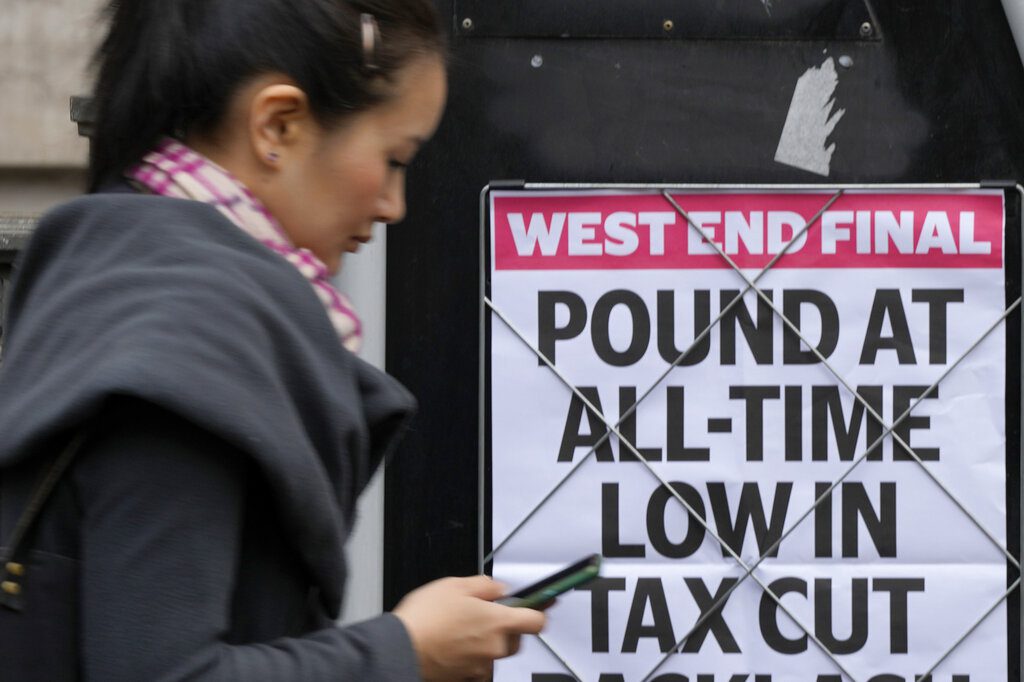 Βρετανία: Στο βάθος… λιτότητα μετά τις μειώσεις στη φορολογία των πλουσίων
