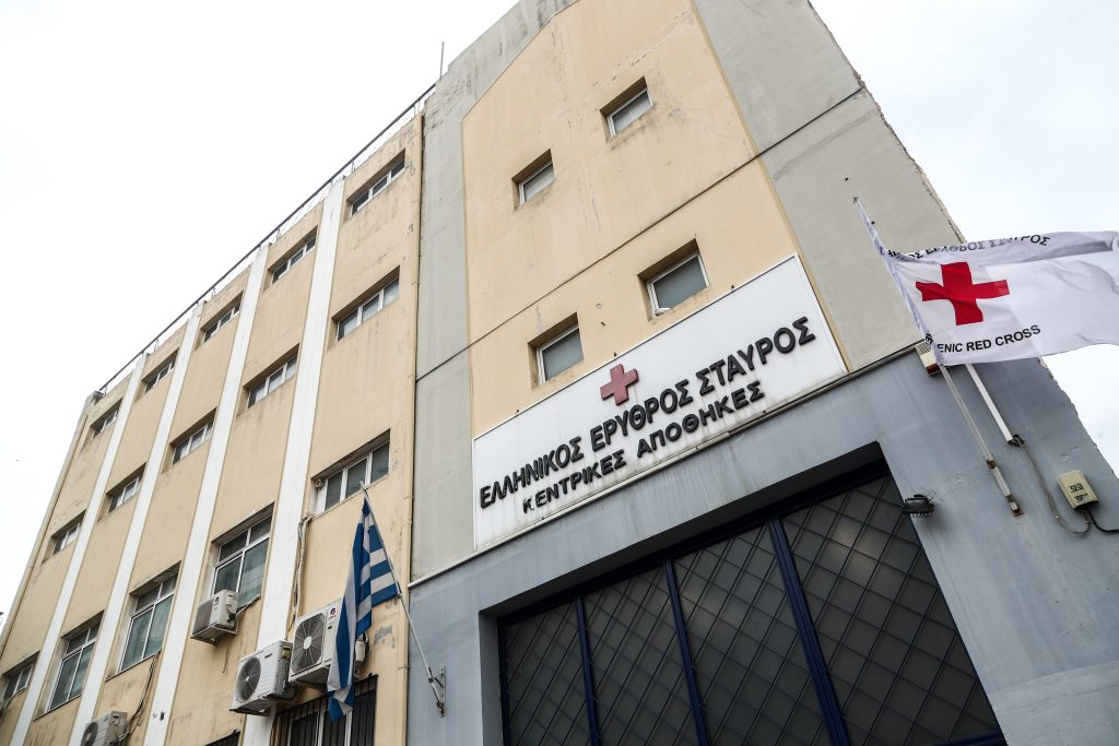 Eξώδικο και απειλές από τη διοίκηση του Ερυθρού Σταυρού προς το Documento