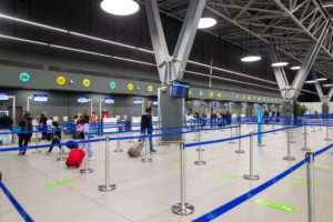 Θεσσαλονίκη: Δύο συλλήψεις στο αεροδρόμιο «Μακεδονία» &#8211; Διώκονταν με ευρωπαϊκά εντάλματα