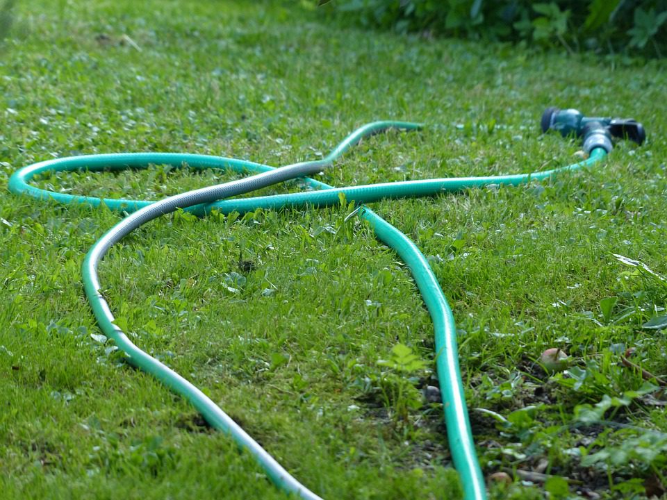 Βρετανία: Παράταση στην απαγόρευση χρήσης λάστιχων ποτίσματος στους κήπους λόγω λειψυδρίας