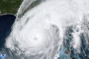 Σαρώνει τη Φλόριντα ο κυκλώνας Ίαν &#8211; Καταστροφικές πλημμύρες και διακοπές στην ηλεκτροδότηση