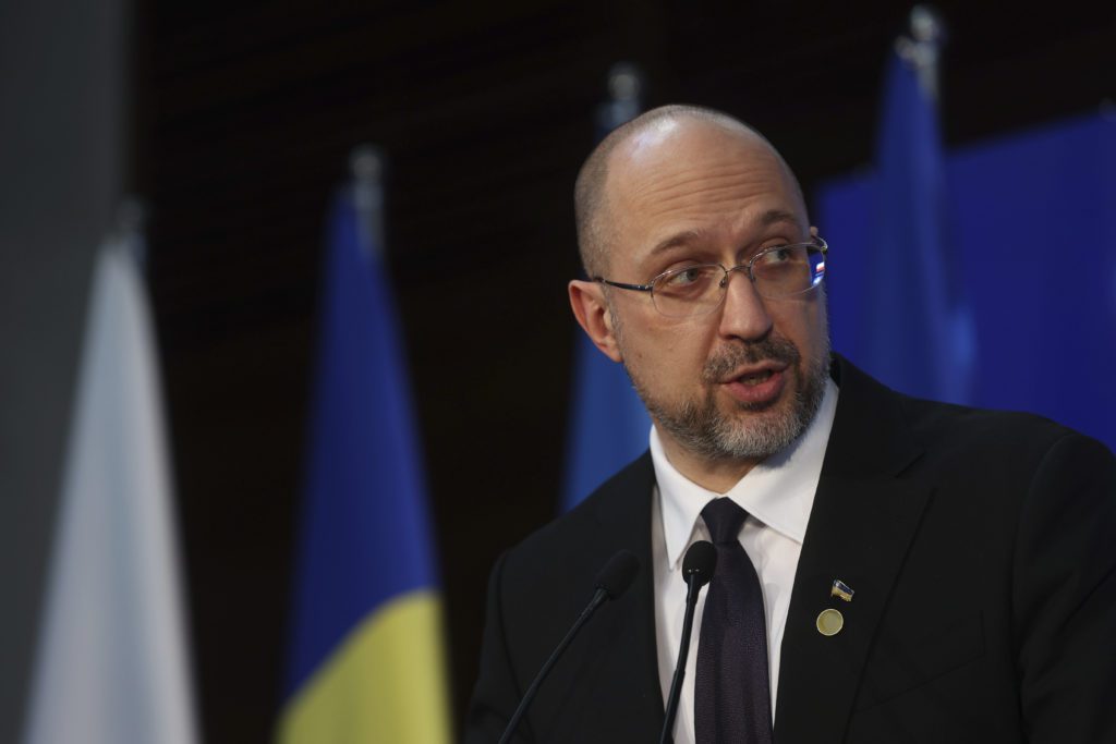 Ο πρωθυπουργός της Ουκρανίας ζητάει άρματα μάχης από τη Γερμανία