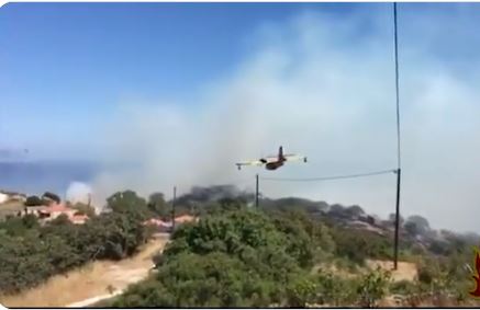 Φωτιά στα Κύθηρα: Καλύτερη η κατάσταση στο μέτωπο – Ρίψεις νερού για το ενδεχόμενο αναζωπυρώσεων