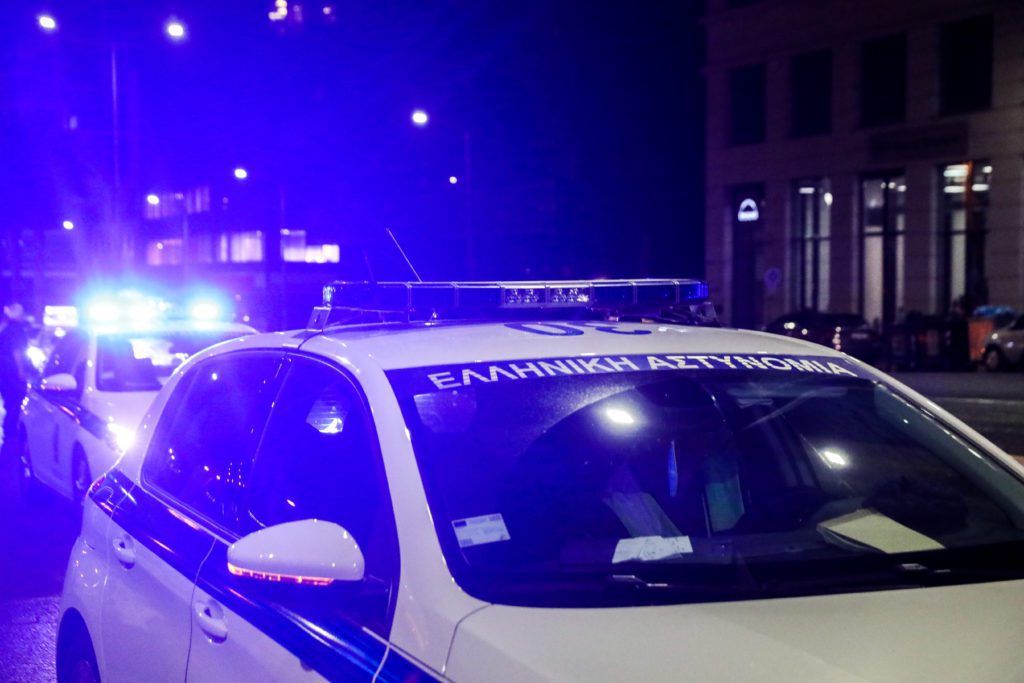 Κολωνός: Στα «μαλακά» ο αστυνομικός που συνομιλούσε με τη 12χρονη