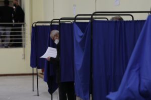 Δημοσκόπηση ALCO: Απογοήτευση, οργή, ανασφάλεια, νιώθει το 86% των πολιτών &#8211; Τρίτο κόμμα η Πλεύση Ελευθερίας