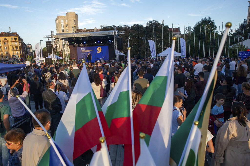 Βουλγαρία: Η χώρα ψηφίζει για τέταρτη φορά μέσα σε ενάμισι χρόνο – Ανησυχίες για την αύξηση των τιμών