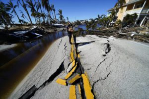 Κυκλώνας Ίαν: Τουλάχιστον 32 νεκροί και 10 χιλιάδες αγνοούμενοι