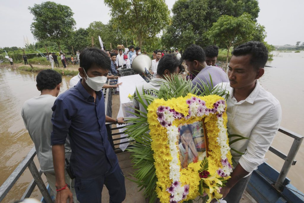 Καμπότζη: Τουλάχιστον 9 μαθητές νεκροί από ναυάγιο στον ποταμό Μεκόνγκ