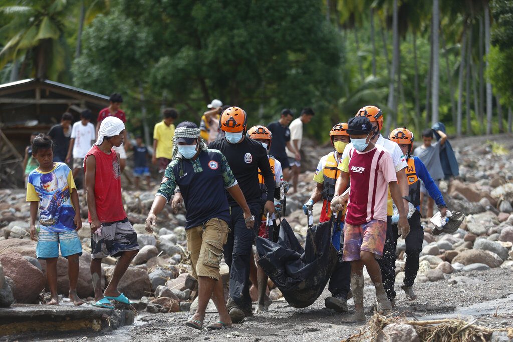 Φιλιππίνες – τροπική καταιγίδα: «Λανθασμένος» ο απολογισμός για 72 νεκρούς – 45 τα θύματα, σύμφωνα με αξιωματούχο
