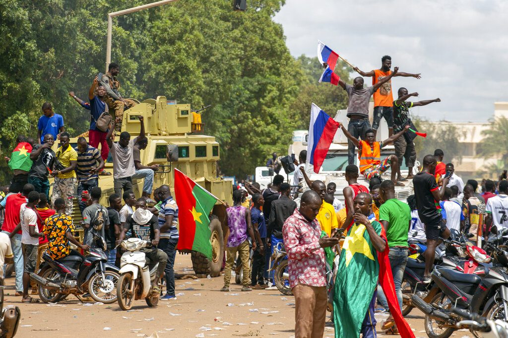Μπουρκίνα Φάσο: Παραίτηση του επικεφαλής της χούντας