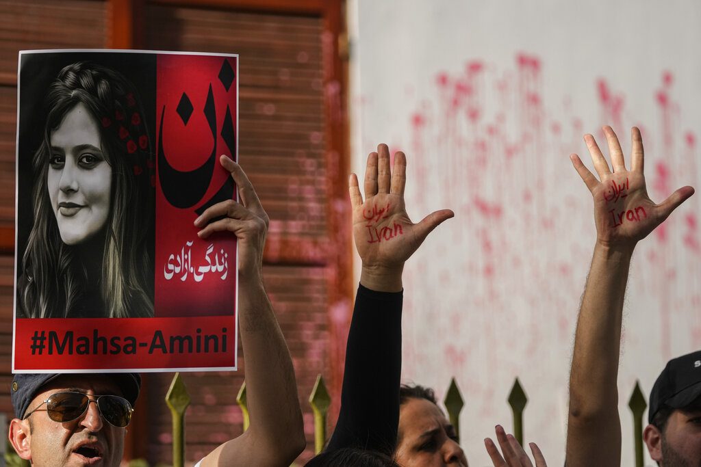 Ιράν: Διαδηλώσεις αλληλεγγύης σε πολλές χώρες του κόσμου