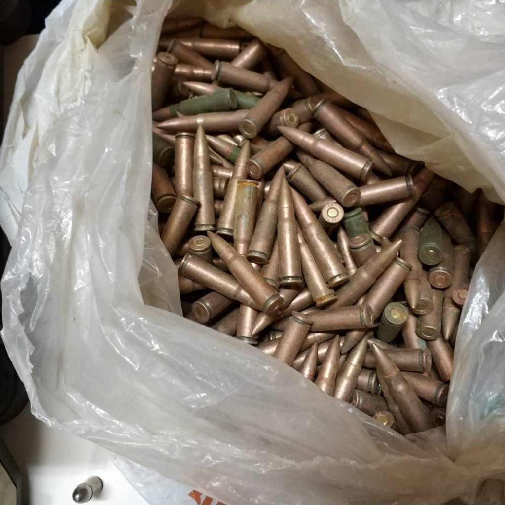Άγνωστοι… «ανακύκλωσαν» 597 σφαίρες στο Χαϊδάρι