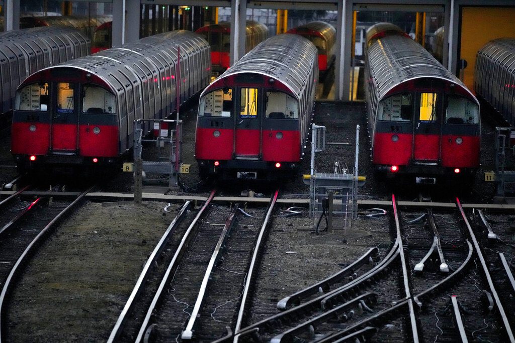 Βρετανία: Απεργιακό «μπλακ άουτ» στους σιδηρόδρομους