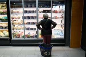 Έρευνα: Οι καταναλωτές αδιαφορούν για την ποιότητα και επιλέγουν τρόφιμα μόνο βάσει κόστους