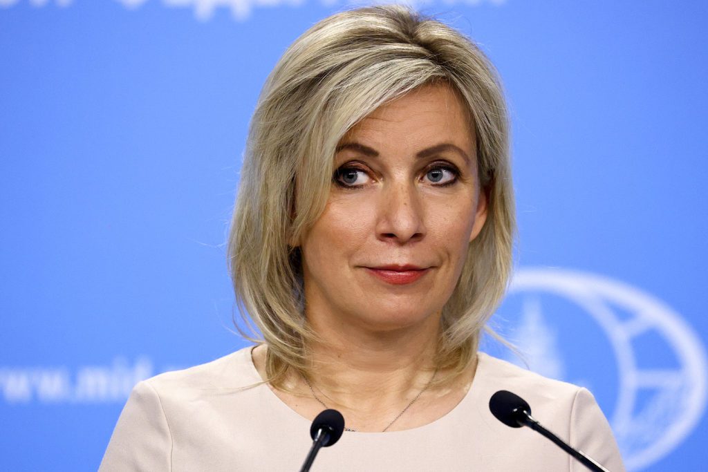 Μαρία Ζαχάροβα: Τρολάρει την Ουκρανία για το πυραυλικό χτύπημα στην Πολωνία