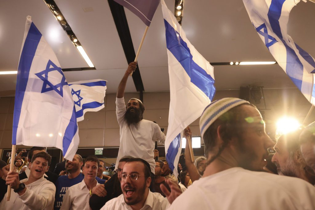 Εκλογές στο Ισραήλ: Πρωτιά Νετανιάχου δείχνουν τα exit polls