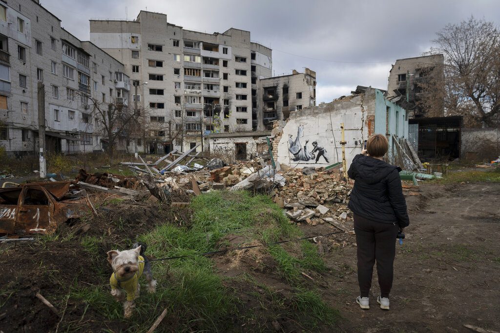 Ουκρανία: Τουλάχιστον 10 νεκροί και 58 τραυματίες από ρωσικό βομβαρδισμό στη Χερσώνα
