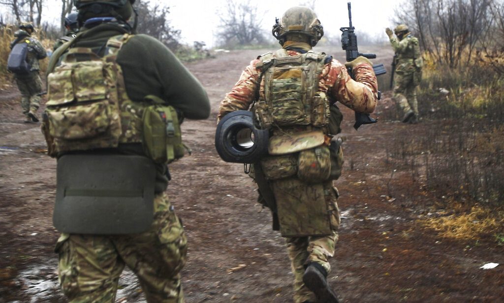 Η στρατιωτική ενίσχυση της Ουκρανίας ξανά στο επίκεντρο για την ΕΕ