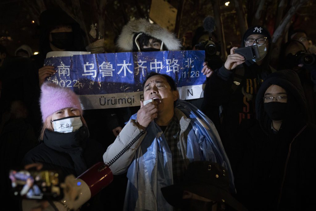 Κίνα: Νέες διαδηλώσεις κατά του lockdown – Επεισόδια στη Γκουανγκτζού