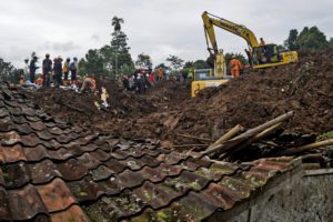Σεισμός στην Ινδονησία: Αυξήθηκε ο τραγικός απολογισμός των θυμάτων &#8211; Στους 11 οι αγνοούμενοι