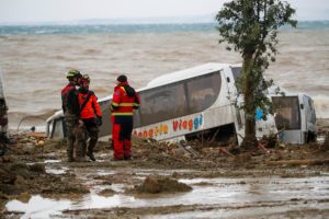 Ιταλία: 6 νεκροί και 6 αγνοούμενοι στην Ίσκια από τις φονικές πλημμύρες