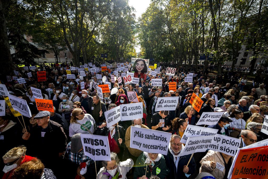 Ισπανία: Διαδηλώσεις χιλιάδων ατόμων υπέρ του τερματισμού της βίας κατά γυναικών