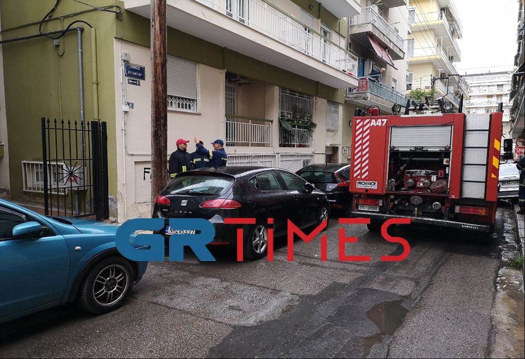 Φωτιά σε διαμέρισμα στη Θεσσαλονίκη – Νεκρός εντοπίστηκε 68χρονος (Video)