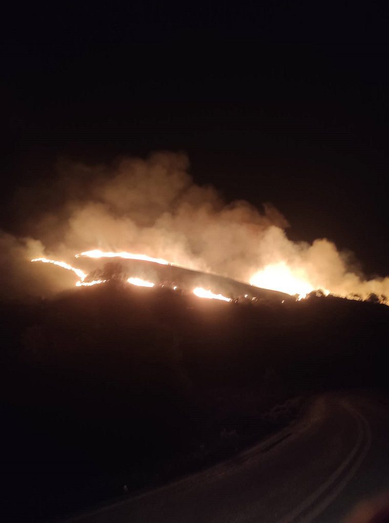 Μεγάλη φωτιά στη Λήμνο – Τρία τα πύρινα μέτωπα
