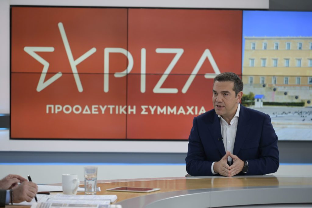 Μια έκπληξη από τον Τσίπρα για το τέλος του 2022