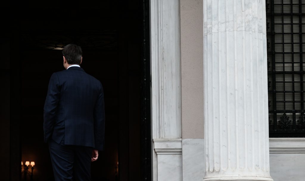Επέστρεψαν οι λοχίες του διαδικτύου λίγο πριν τις εκλογές