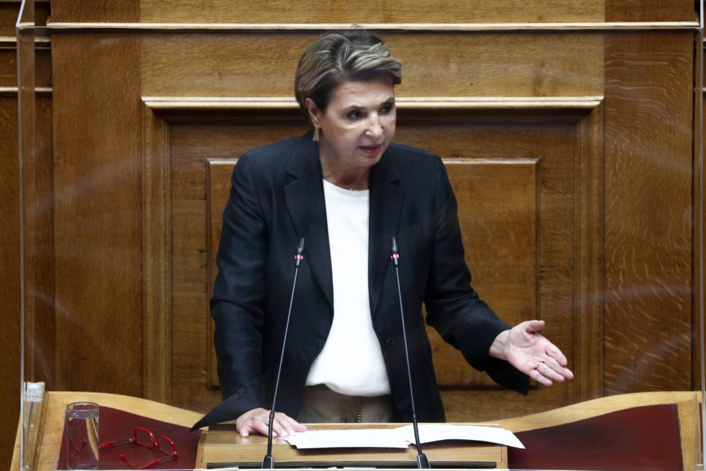 Γεροβασίλη για Μητσοτάκη στη Βουλή: «Δραπέτευσε χωρίς να δώσει καμία απάντηση για τις υποκλοπές»