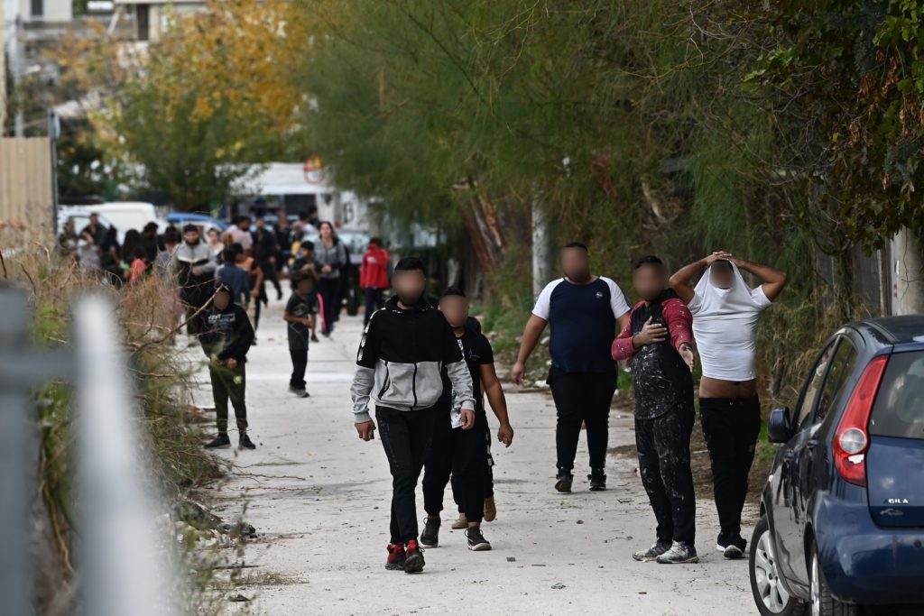 Νέα ένταση μεταξύ διαδηλωτών και αστυνομικών-Κλειστή η Εθνική Οδός Κορίνθου -Πατρών σε δύο σημεία