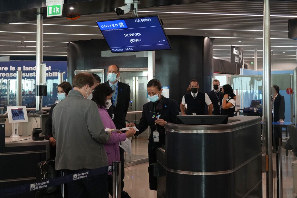 Κορονοϊός – Ιταλία: Υποχρεωτικά τεστ για τους επιβάτες που φθάνουν από την Κίνα