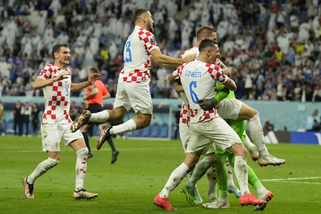 Μουντιάλ 2022: Με ήρωα τον Λιβάκοβιτς η Κροατία απέκλεισε την Ιαπωνία και προκρίθηκε στους «8» (Video)
