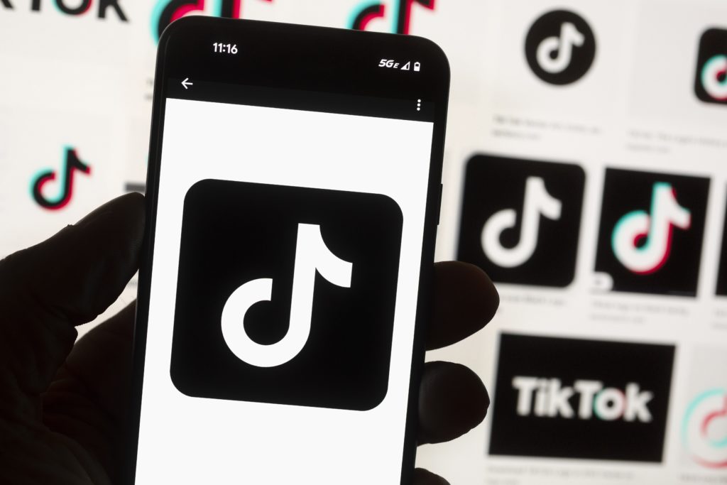 ΗΠΑ: Τέλος το TikTok για τη Βουλή των Αντιπροσώπων