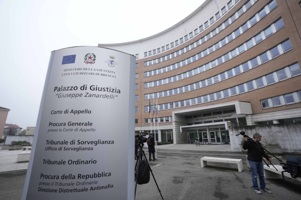 La Repubblica: «Αίτημα της βελγικής δικαιοσύνης για πάγωμα δύο λογαριασμών του Παντσέρι»