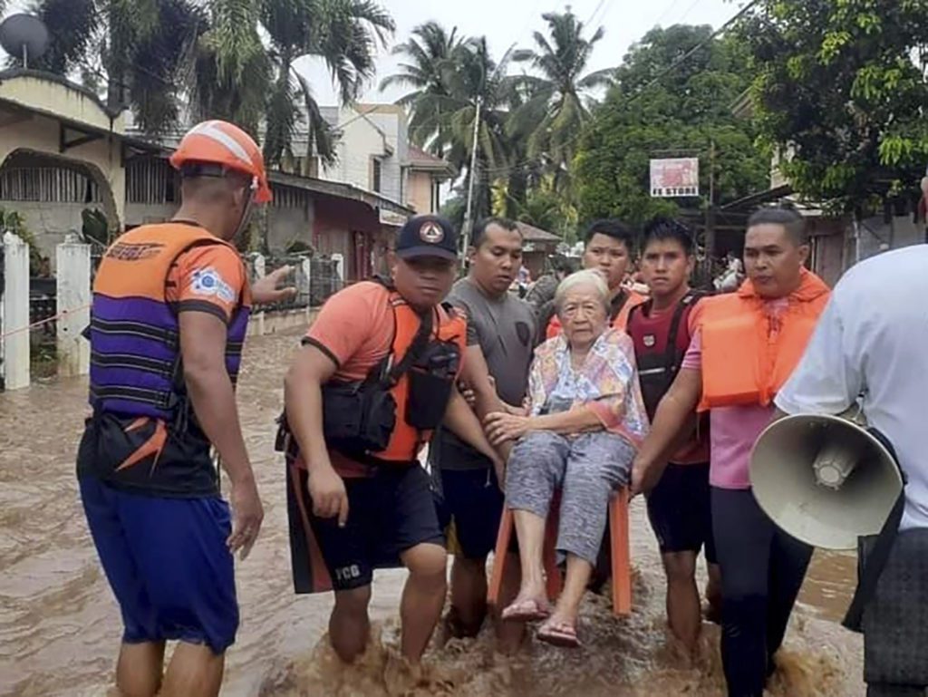 Φονικές πλημμύρες στις Φιλιππίνες – Δεκάδες νεκροί και αγνοούμενοι