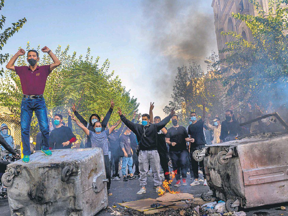 Ανοίγματα κατόπιν διαδηλώσεων στο Ιράν