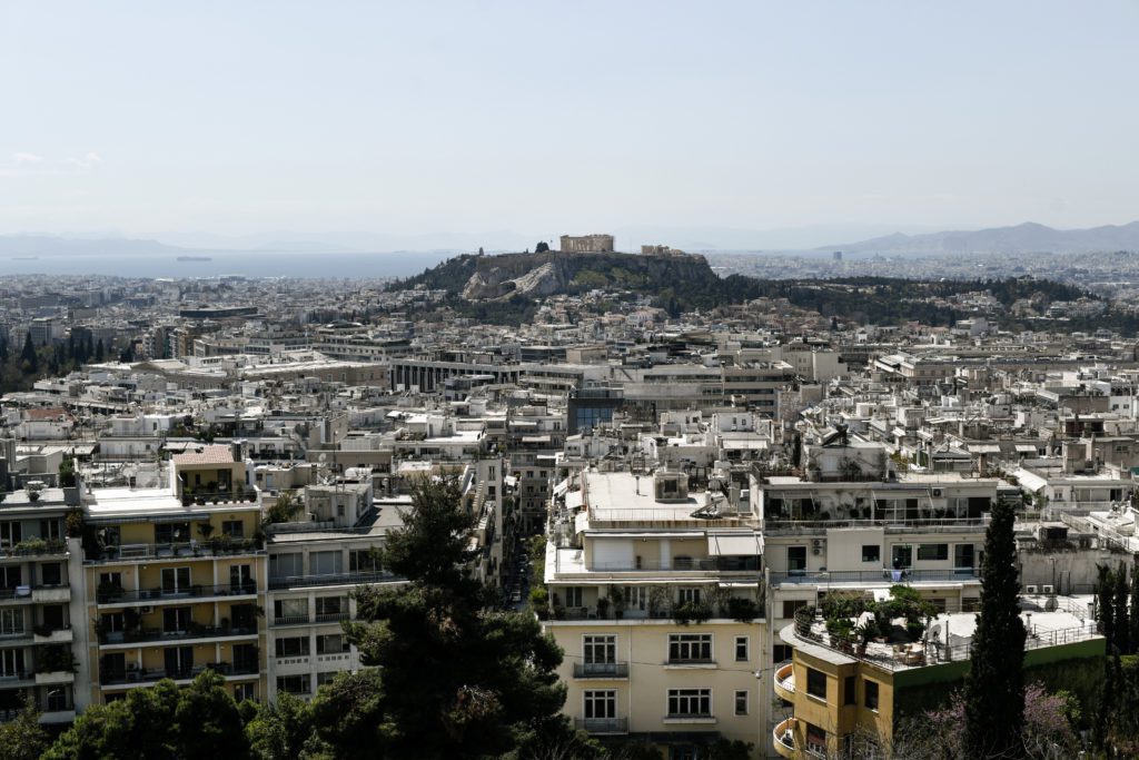 Πρόστιμα – μαμούθ από την πολεοδομία Αθηνών για τους αυθαίρετους ορόφους του ξενοδοχείου Coco Mat