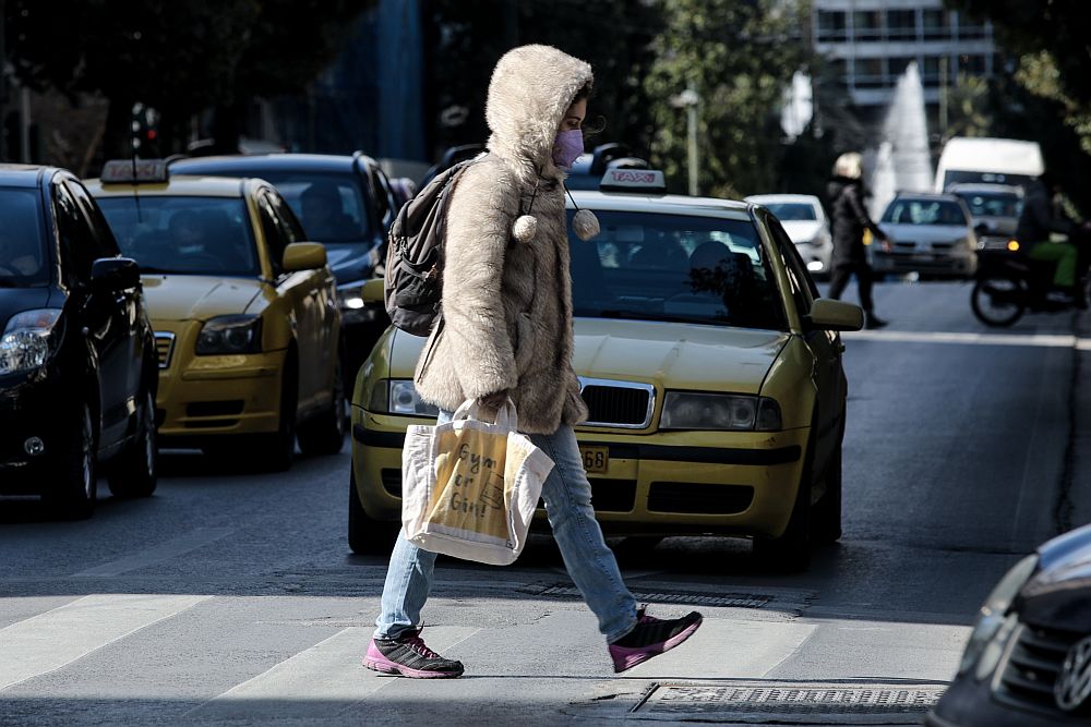 Καιρός: Τσουχτερό κρύο την Τρίτη – Πού αναμένονται βροχές και… χιόνια