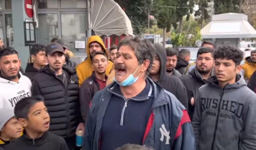 Θεσσαλονίκη: Οργή των συγγενών του 16χρονου – Ο παππούς του απειλεί ότι θα στραφεί κατά του βενζινοπώλη (Video)