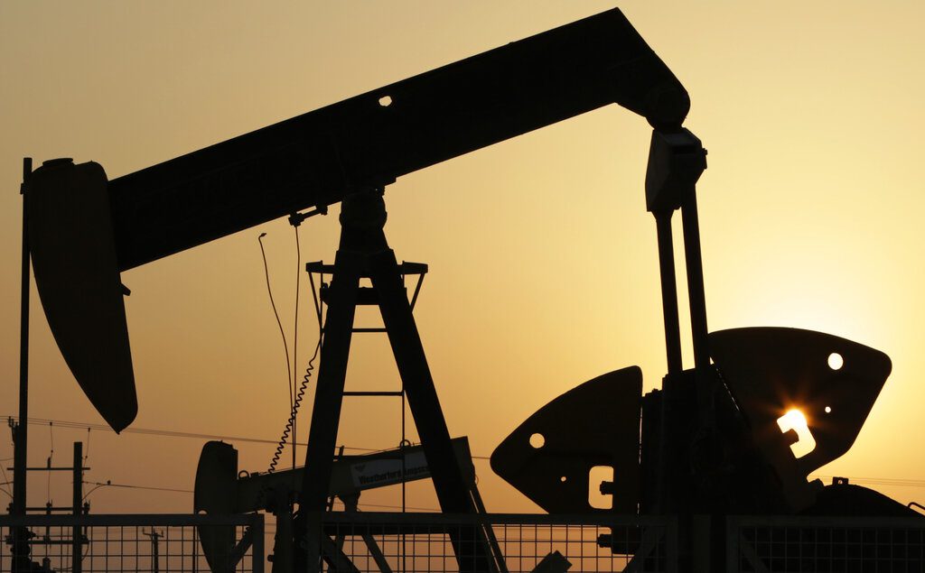 Η Ρωσία διαμηνύει ότι δεν θα πουλήσει πετρέλαιο με πλαφόν στην τιμή