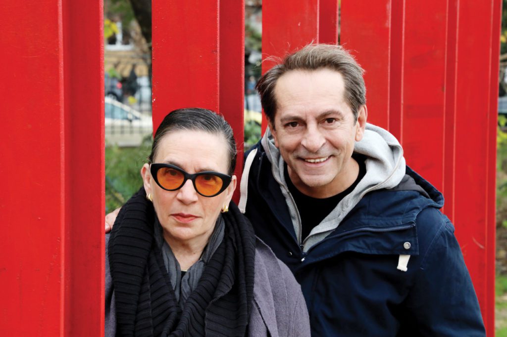 Η Λίνα Νικολακοπούλου και ο Παρασκευάς Καρασούλος συμπράττουν στο Αθηναϊκό Καφεθέατρο