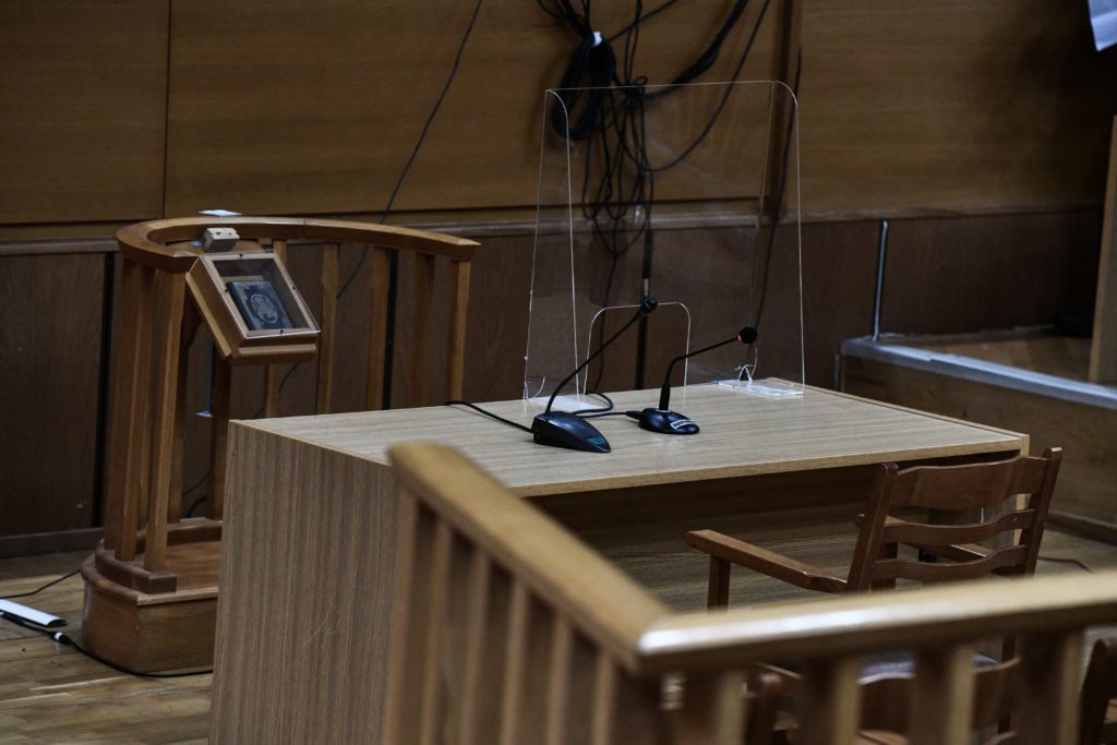 Δίκη Χρυσής Αυγής: Δεν… θυμάται τίποτα ο αστυνομικός της ομάδας ΔΙΑΣ που ήταν παρών στη δολοφονία Φύσσα